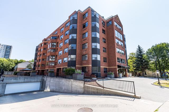 405 - 20 Ellen St E, Condo with 1 bedrooms, 1 bathrooms and 1 parking in Kitchener ON | Image 1