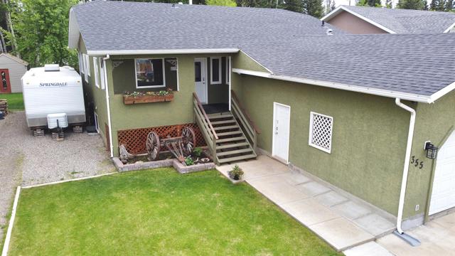 355 Tocher Avenue, House detached with 4 bedrooms, 3 bathrooms and 5 parking in Hinton AB | Image 2