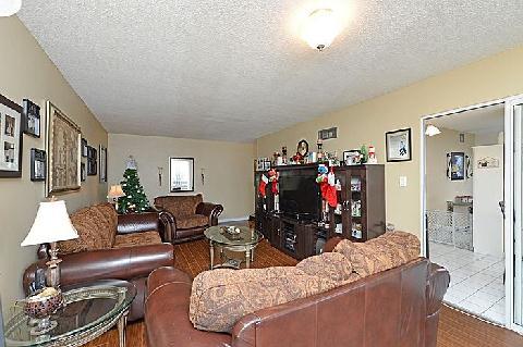 508 - 350 Webb Dr, Condo with 1 bedrooms, 1 bathrooms and 1 parking in Mississauga ON | Image 4