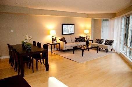 1801 - 210 Victoria St, Condo with 2 bedrooms, 3 bathrooms and 1 parking in Toronto ON | Image 3