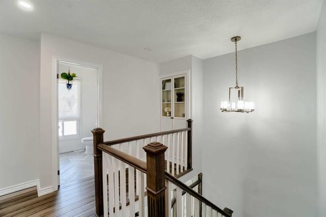 2393 Cavendish Dr, House detached with 4 bedrooms, 3 bathrooms and 4 parking in Burlington ON | Image 13