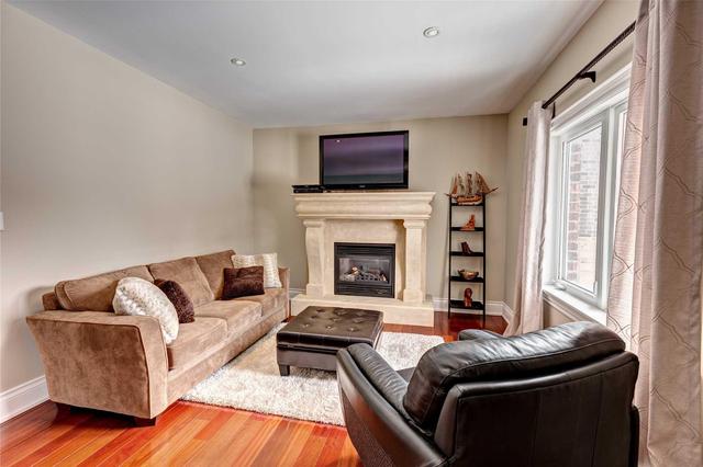 2542 Glengarry Rd, House detached with 3 bedrooms, 5 bathrooms and 6 parking in Mississauga ON | Image 10
