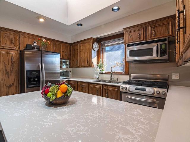 185 Cornelius Pkwy, House detached with 3 bedrooms, 4 bathrooms and 8 parking in Toronto ON | Image 33