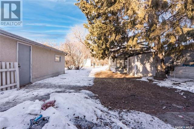 431 P Avenue N, House detached with 6 bedrooms, 2 bathrooms and null parking in Saskatoon SK | Image 30