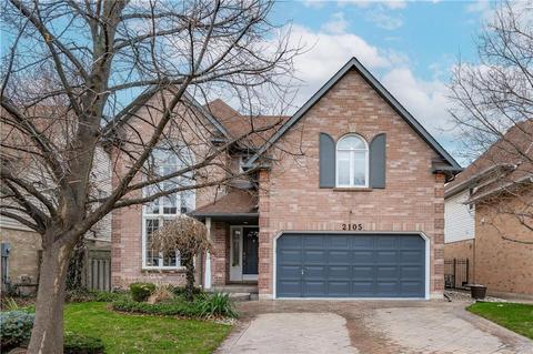 2105 Kevin Crescent, House detached with 4 bedrooms, 3 bathrooms and 2 parking in Burlington ON | Card Image