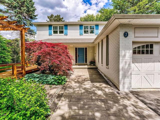 7 Abbeywood Tr, House detached with 4 bedrooms, 3 bathrooms and 5 parking in Toronto ON | Image 12