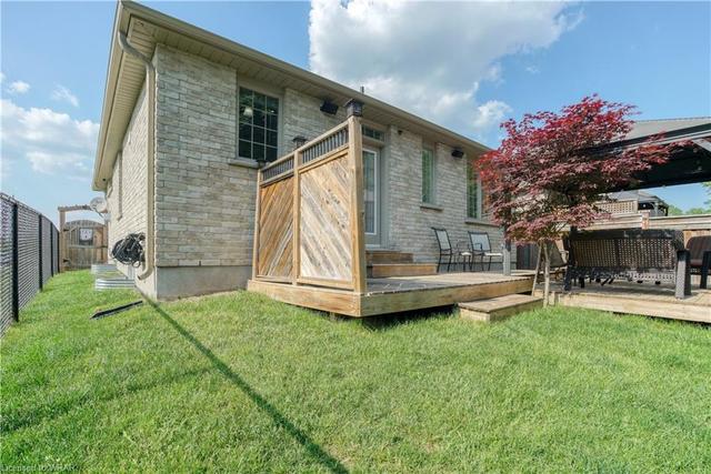 188 Maple Bush Drive, House detached with 4 bedrooms, 3 bathrooms and 4 parking in Cambridge ON | Image 21