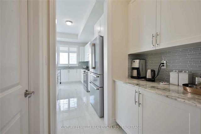 2412 Edward Leaver Tr, House detached with 4 bedrooms, 5 bathrooms and 4 parking in Oakville ON | Image 6