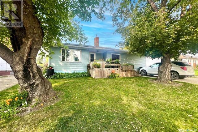 105 Edward Street, House detached with 3 bedrooms, 1 bathrooms and null parking in Balcarres SK | Image 2