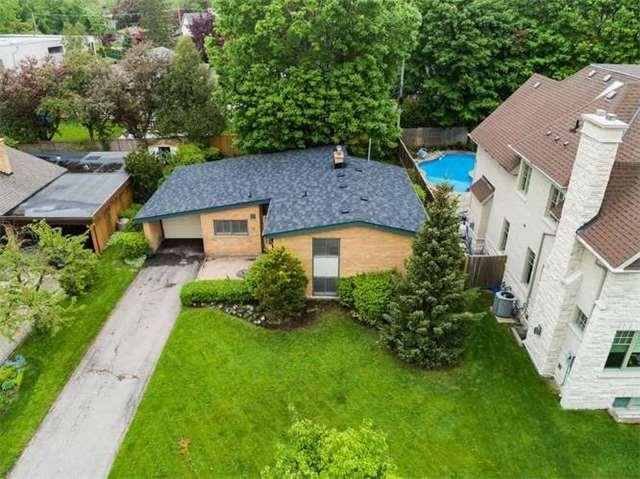 17 Swiftdale Pl, House detached with 3 bedrooms, 2 bathrooms and 2 parking in Toronto ON | Image 3