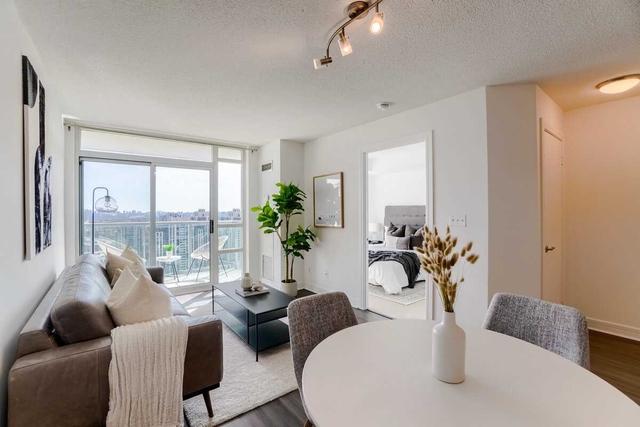 lph07 - 18 Harrison Garden Blvd, Condo with 1 bedrooms, 1 bathrooms and 1 parking in Toronto ON | Image 2