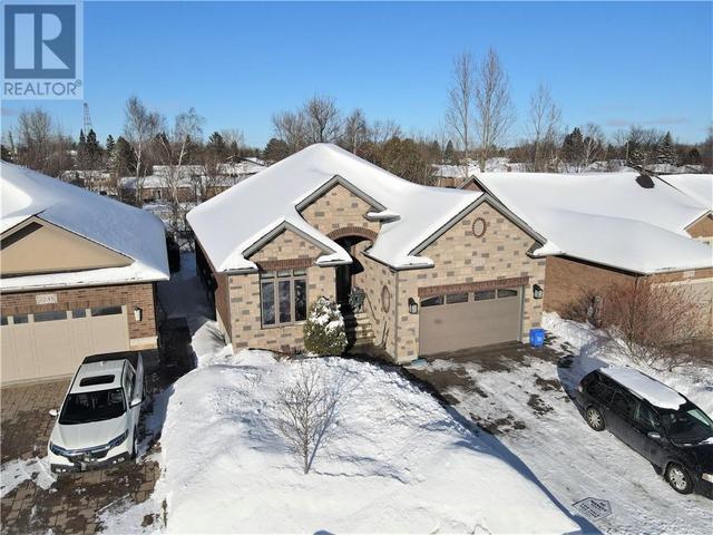 2254 Grenoble Court, House detached with 6 bedrooms, 3 bathrooms and null parking in Greater Sudbury ON | Card Image