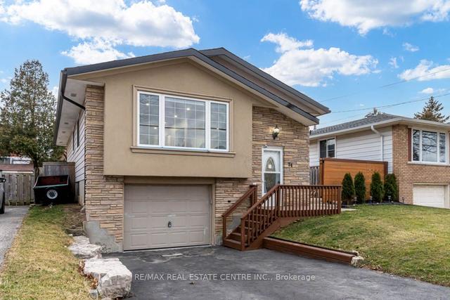 34 Quaker Cres, House detached with 3 bedrooms, 2 bathrooms and 4 parking in Hamilton ON | Image 12