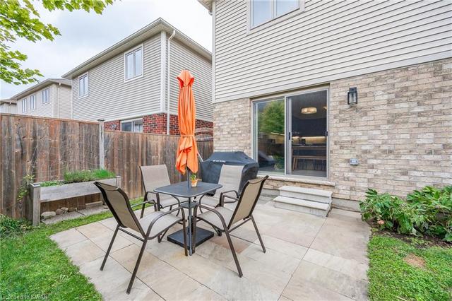 228 Falconridge Drive, House detached with 4 bedrooms, 2 bathrooms and 4 parking in Kitchener ON | Image 46