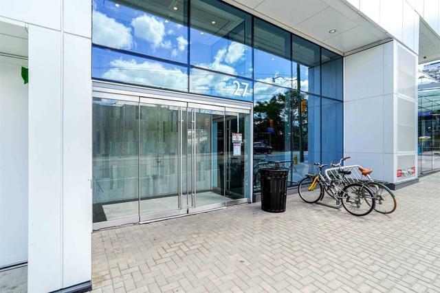 215 - 27 Bathurst St, Condo with 2 bedrooms, 2 bathrooms and 1 parking in Toronto ON | Image 12
