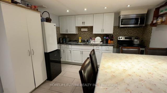 120 Redwater Dr, House detached with 3 bedrooms, 3 bathrooms and 2 parking in Toronto ON | Image 29