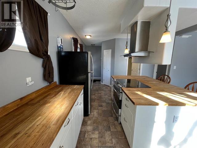 4814 5 Avenue, House detached with 2 bedrooms, 1 bathrooms and 3 parking in Edson AB | Image 8