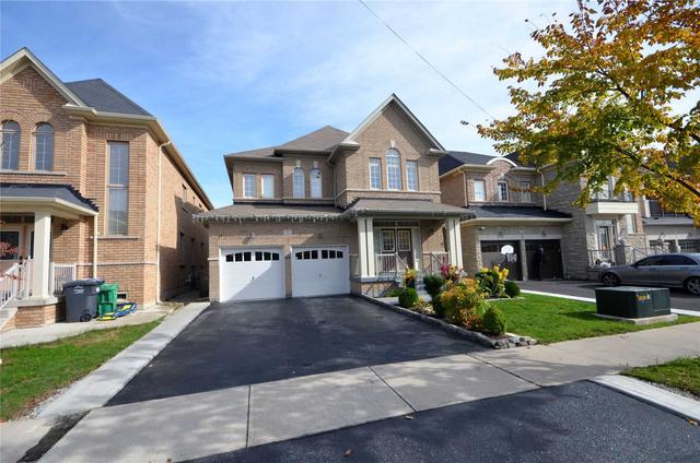 35 Orange Blossom Tr, House detached with 4 bedrooms, 5 bathrooms and 6 parking in Brampton ON | Image 1