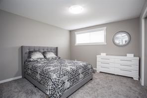 335 Spruce Street, Home with 3 bedrooms, 2 bathrooms and 2 parking in Red Deer County AB | Image 21
