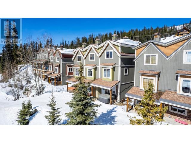 6 - 5015 Snowbird Way, House attached with 2 bedrooms, 2 bathrooms and null parking in Kootenay Boundary E BC | Image 1