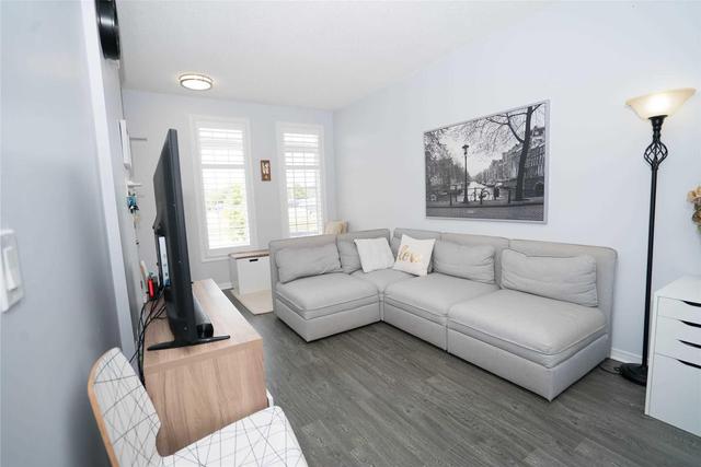 Unit 19 - 27 Island Rd, Townhouse with 3 bedrooms, 2 bathrooms and 1 parking in Toronto ON | Image 6