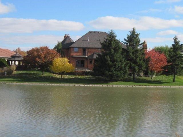 4563 Lake Como Crt, House detached with 3 bedrooms, 4 bathrooms and 6 parking in Windsor ON | Image 1