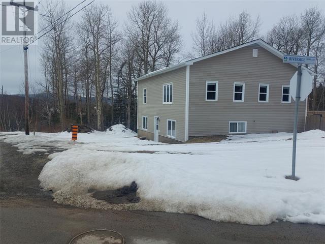 1 Riverside Street E, House other with 4 bedrooms, 2 bathrooms and null parking in Glovertown NL | Image 3