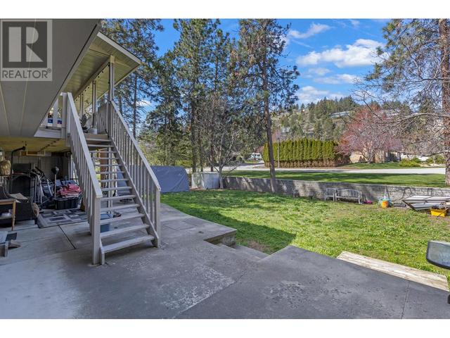 1948 Horizon Drive, House detached with 5 bedrooms, 3 bathrooms and 2 parking in West Kelowna BC | Image 4