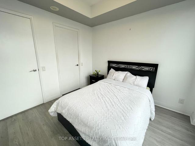 2005 - 1 Valhalla Inn Rd, Condo with 1 bedrooms, 1 bathrooms and 1 parking in Toronto ON | Image 10