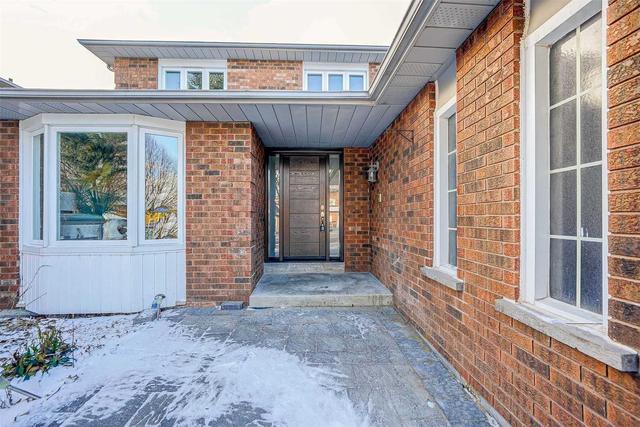 48 Ballard Cres, House detached with 4 bedrooms, 4 bathrooms and 6 parking in Newmarket ON | Image 12