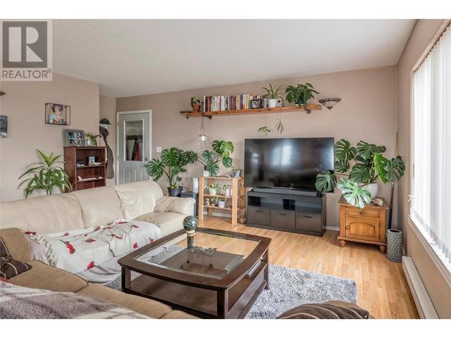 725 Cypress Drive, House detached with 5 bedrooms, 3 bathrooms and 16 parking in Coldstream BC | Image 59