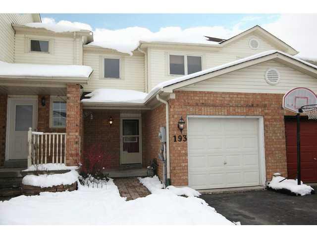 193 Pickett Cres, House attached with 3 bedrooms, 1 bathrooms and null parking in Barrie ON | Image 1