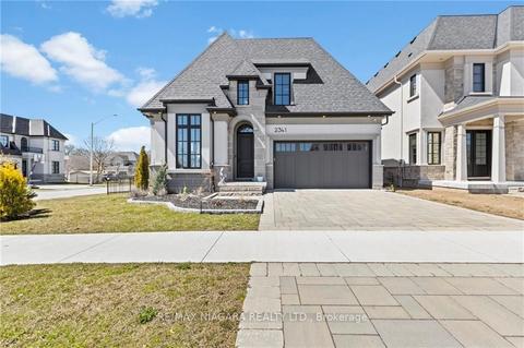 2341 Terravita Dr, House detached with 3 bedrooms, 5 bathrooms and 4 parking in Niagara Falls ON | Card Image
