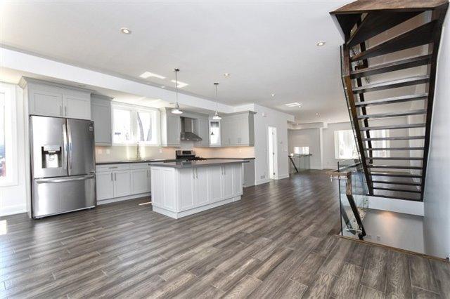81 Twenty Sixth St, House detached with 4 bedrooms, 5 bathrooms and 1 parking in Toronto ON | Image 6