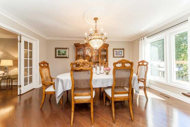 25 Mossgrove Tr, House detached with 4 bedrooms, 4 bathrooms and 5 parking in Toronto ON | Image 9