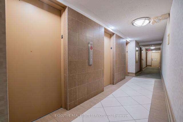 2506 - 725 Donmills Rd, Condo with 2 bedrooms, 1 bathrooms and 1 parking in Toronto ON | Image 4