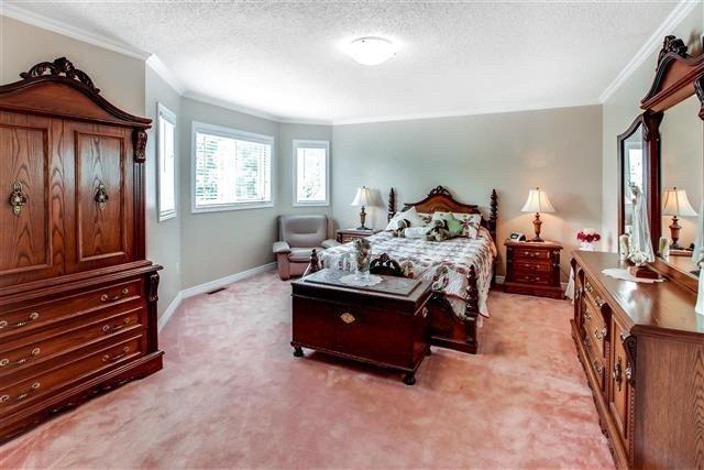 855 Bramble Crt, House detached with 4 bedrooms, 4 bathrooms and 6 parking in Mississauga ON | Image 11