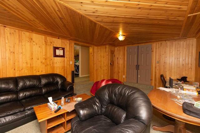 80 Cedarview Dr, House detached with 1 bedrooms, 2 bathrooms and 6.5 parking in Kawartha Lakes ON | Image 16
