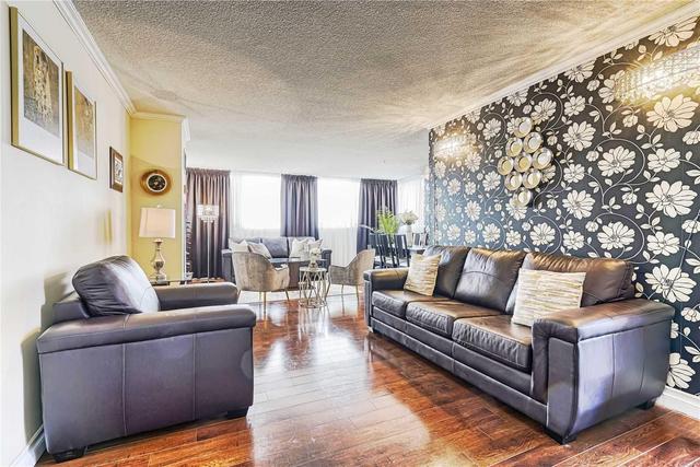 2202 - 80 Antibes Dr, Condo with 3 bedrooms, 2 bathrooms and 1 parking in Toronto ON | Image 2