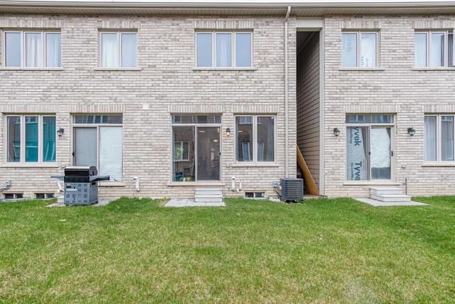 30 Goulston St, House attached with 3 bedrooms, 3 bathrooms and 3 parking in Brampton ON | Image 33