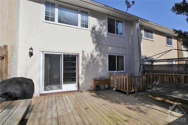 52 Tarquin Crescent, Townhouse with 3 bedrooms, 2 bathrooms and 4 parking in Ottawa ON | Image 29