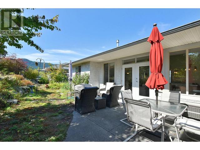 6187 Highmoor Road, House detached with 3 bedrooms, 2 bathrooms and 3 parking in Sechelt BC | Image 28