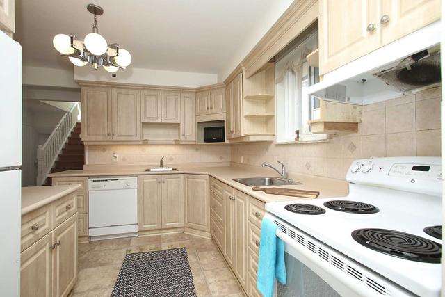 46 Sultana Ave, House detached with 4 bedrooms, 4 bathrooms and 4 parking in Toronto ON | Image 4