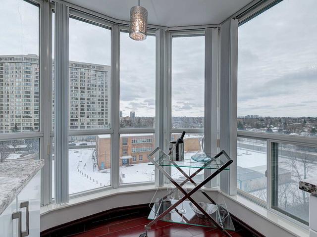 703 - 23 Lorraine Dr, Condo with 3 bedrooms, 2 bathrooms and 1 parking in Toronto ON | Image 9