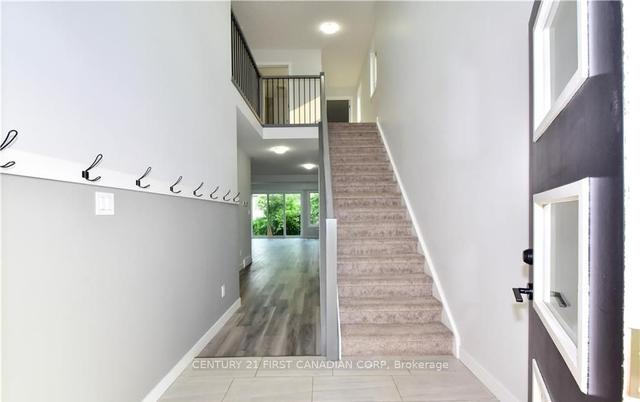 103 Marconi Crt, House detached with 4 bedrooms, 3 bathrooms and 5 parking in London ON | Image 12