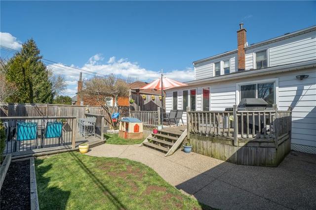 16 Cameron Avenue S, House detached with 4 bedrooms, 2 bathrooms and 3 parking in Hamilton ON | Image 6