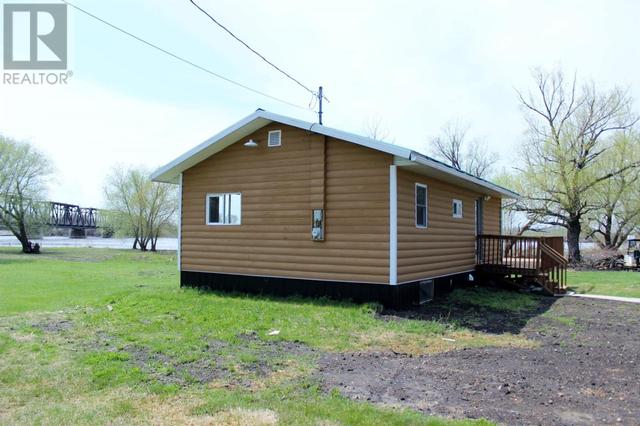 66 Ellen St, House detached with 2 bedrooms, 1 bathrooms and null parking in Rainy River ON | Image 13