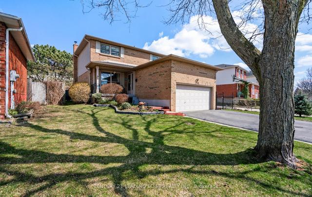 114 Brian Blvd, House detached with 4 bedrooms, 3 bathrooms and 4 parking in Hamilton ON | Image 1
