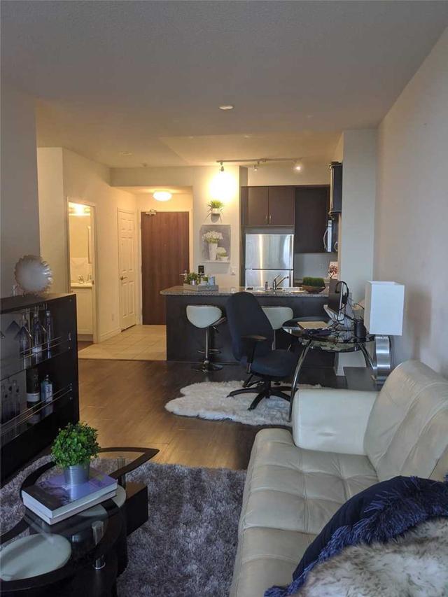 507 - 339 Rathburn Rd W, Condo with 1 bedrooms, 1 bathrooms and 1 parking in Mississauga ON | Image 2