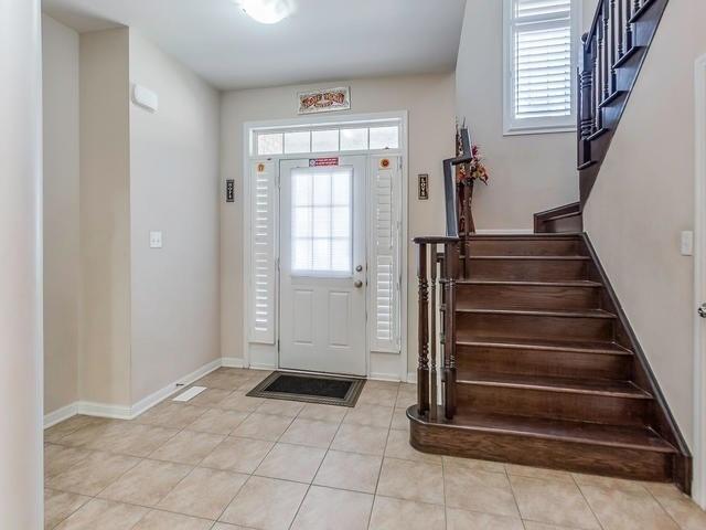 09 Lesabre Cres, House detached with 4 bedrooms, 4 bathrooms and 1 parking in Brampton ON | Image 3